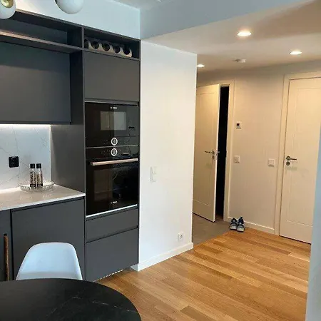 Ross Apartment